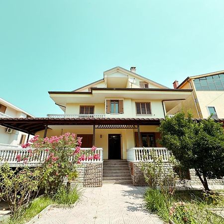 Vizion Hotel Шкодер Екстер'єр фото