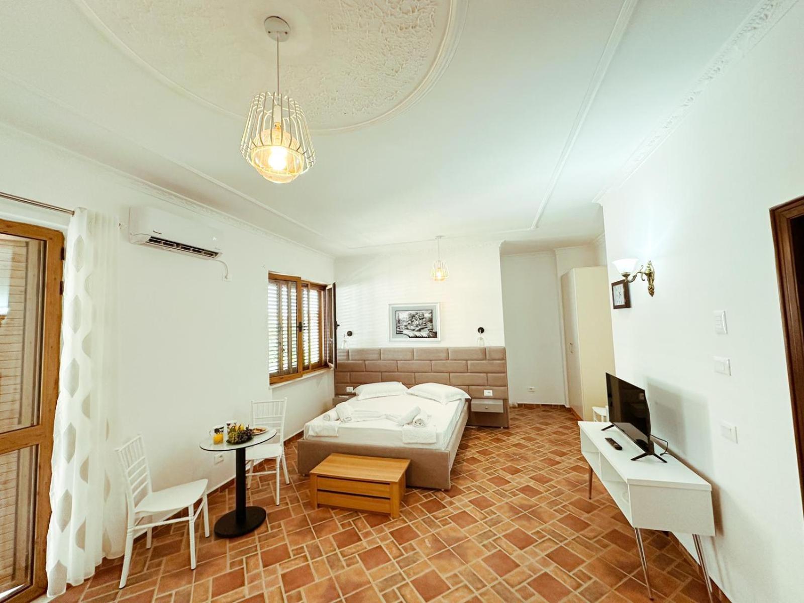 Vizion Hotel Шкодер Екстер'єр фото
