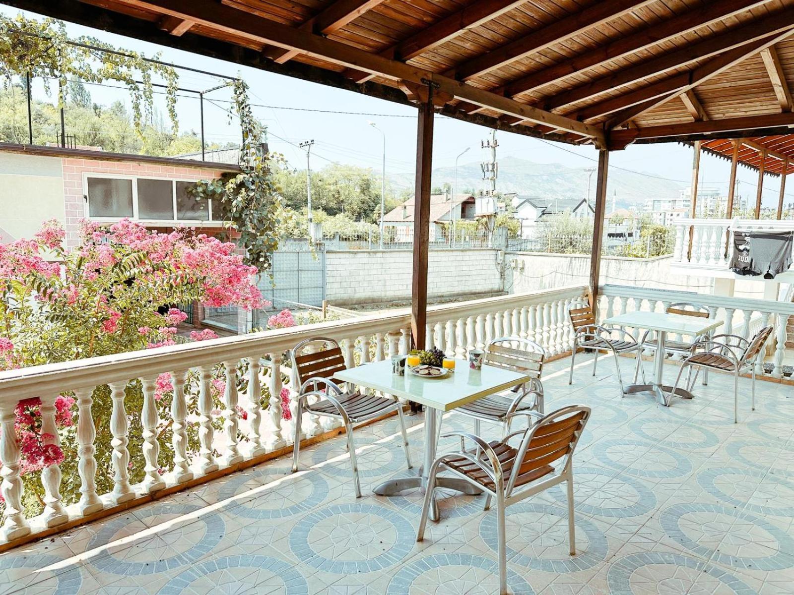 Vizion Hotel Шкодер Екстер'єр фото